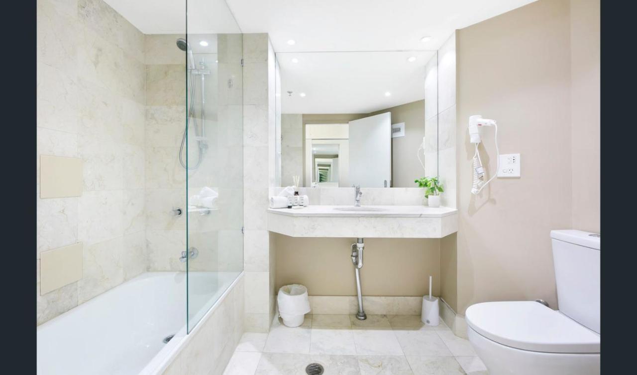 Close To Everything! Beautiful Studio's, Sleeps 4 Apartment