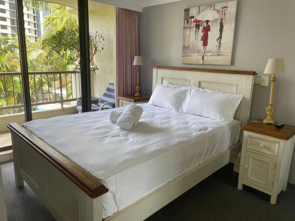 Aristocrat 3* Gold Coast