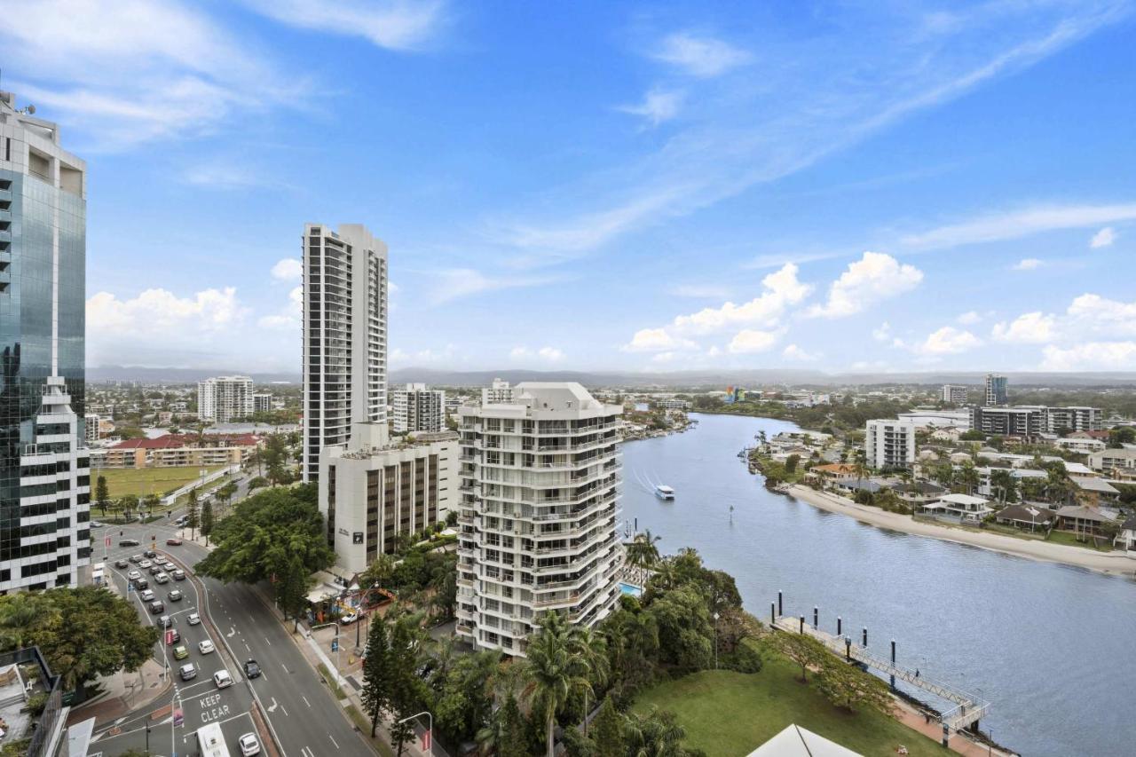 Circle On Cavill - Hr Surfers Paradise