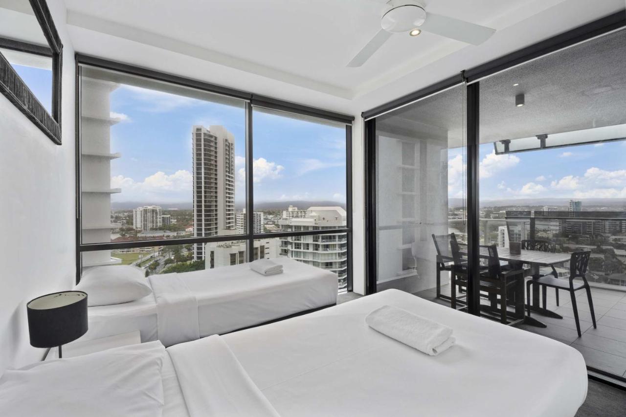 Apartment Circle On Cavill - Hr Surfers Paradise *