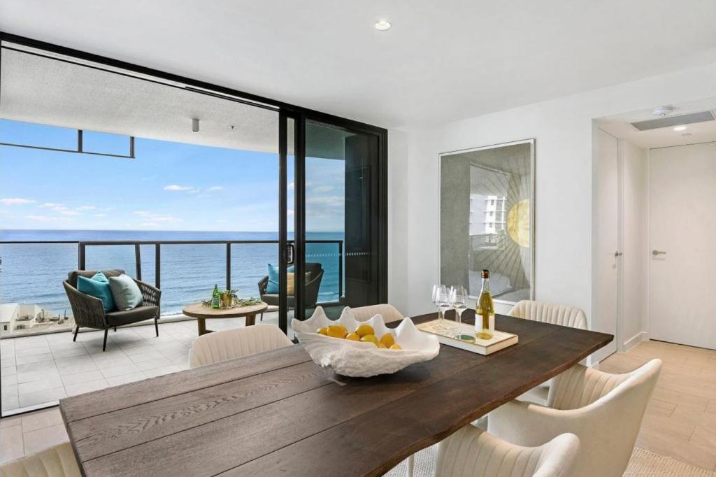 Vue Broadbeach - Official 4*
