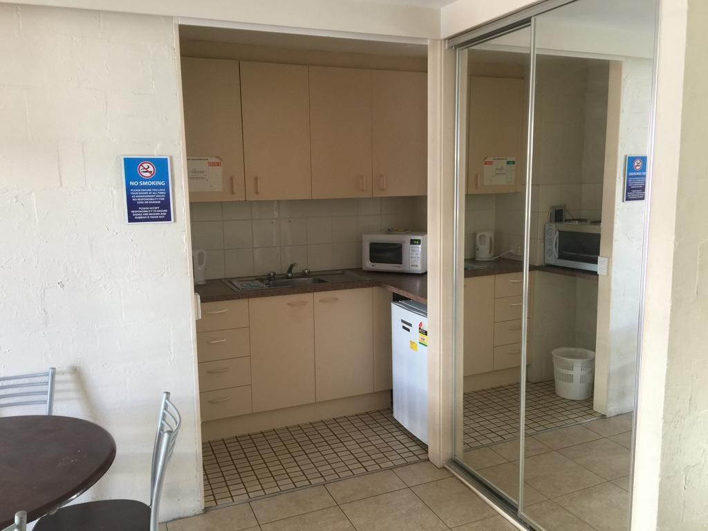 Club Surfers Aparthotel Gold Coast