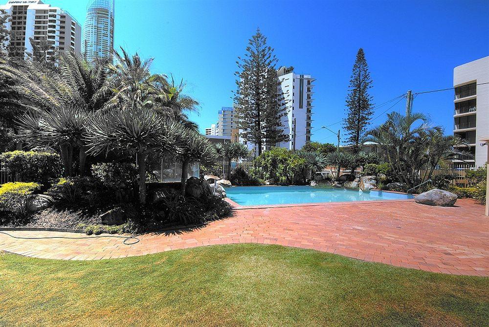 Surfers Beachside Aparthotel