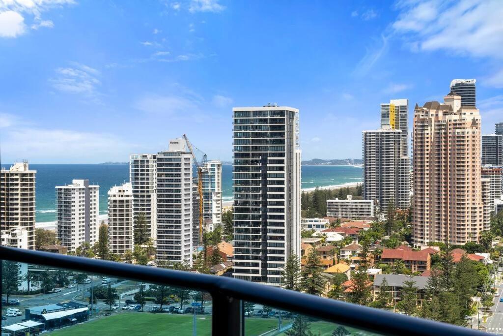 Gallery Luxury 19th Floor Stunning Views