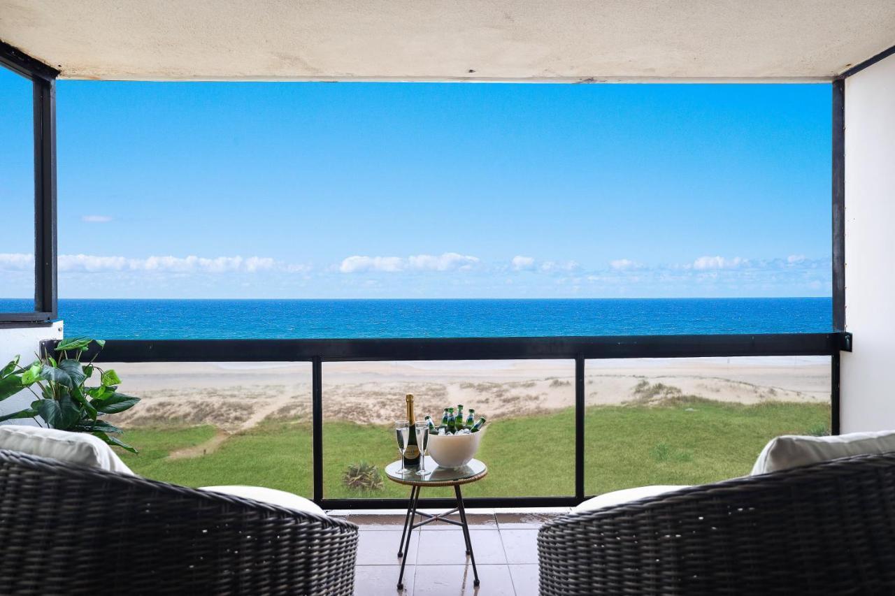 Salty Joe's Beachfront Retreat Apartment *