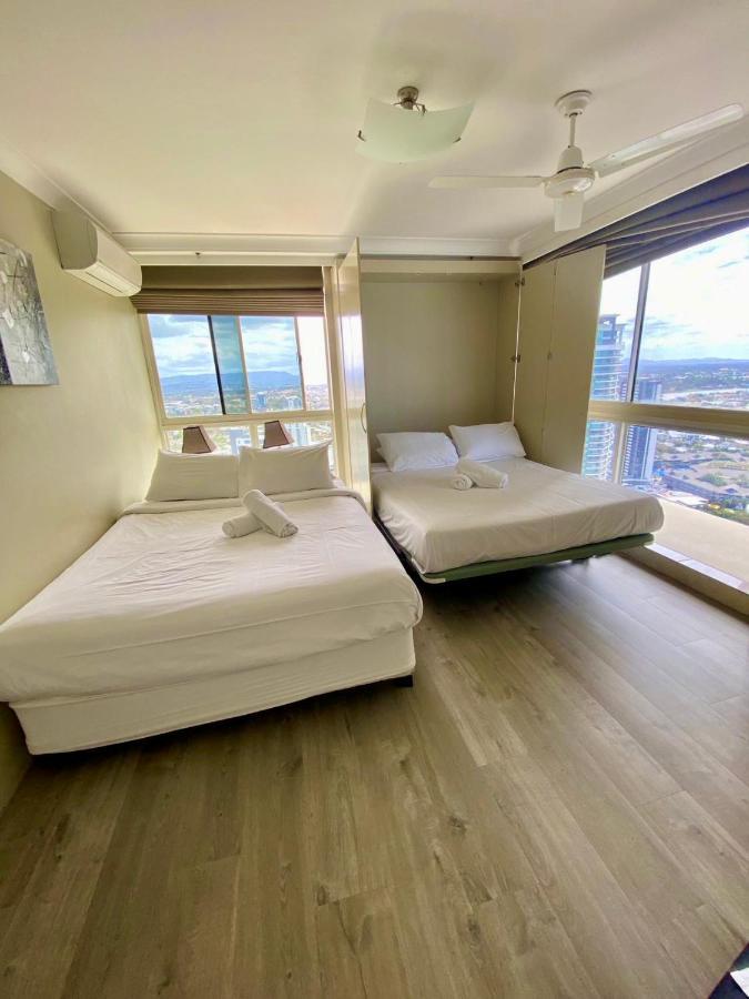 Apartment The Imperial--unobstructed Forefront Seascape-sub Penthouse! *