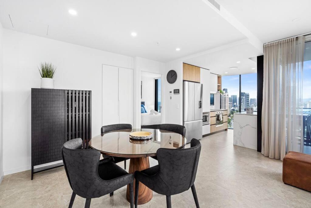 Apartment Gallery Luxury 19th Floor Stunning Views *