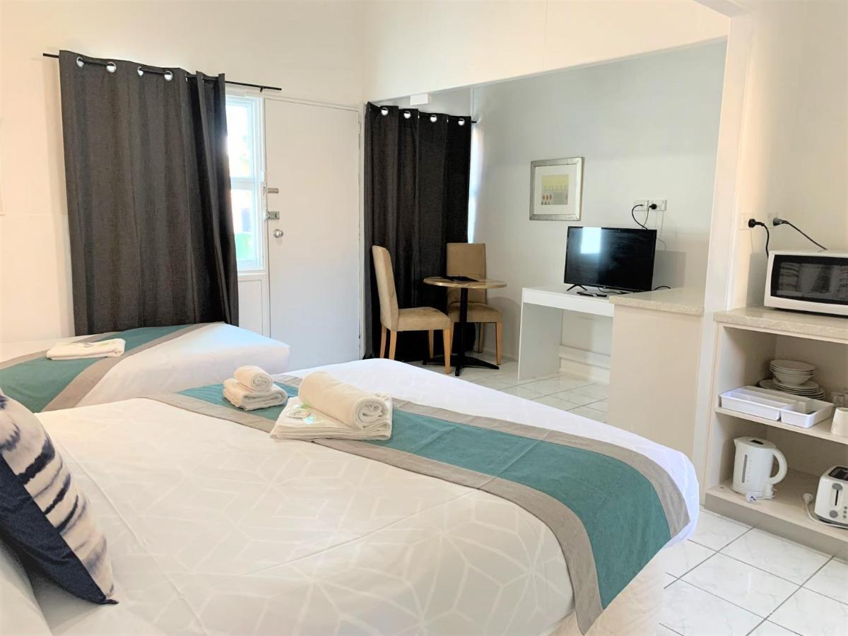 Aqua Blue Motel Gold Coast