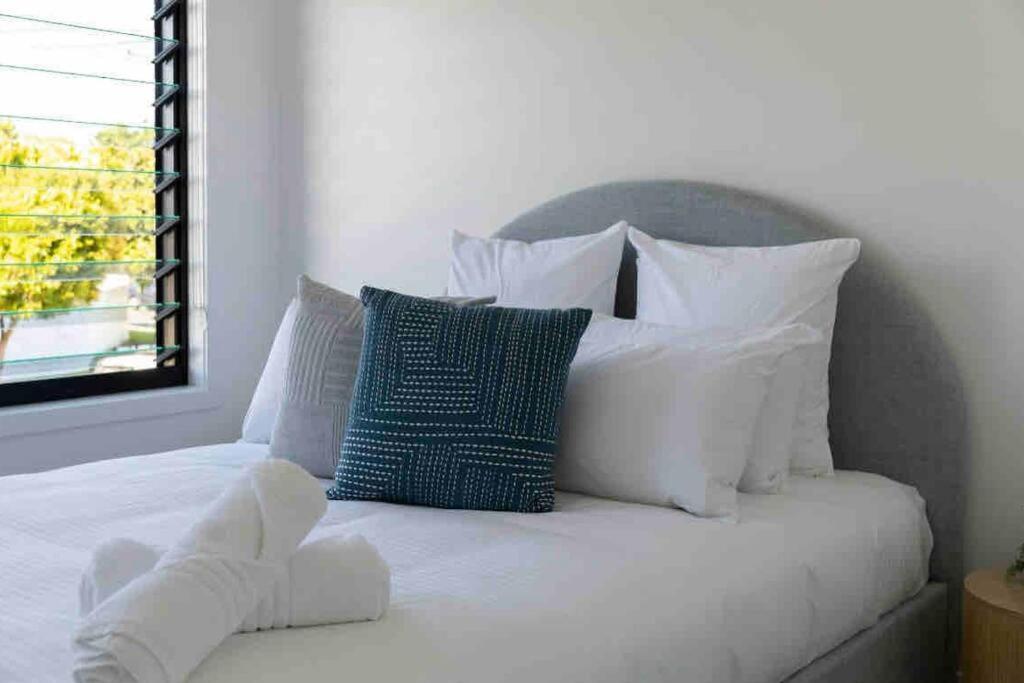 Casa Maya Nobby's Beach Villa *