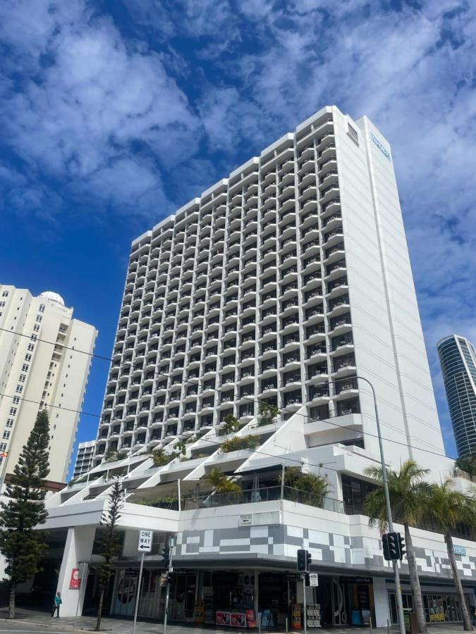 Luxury & Ocean View In Surfers Paradise Apartment
