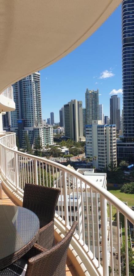 Apartment Stunning 2 Bedroom Ocean View