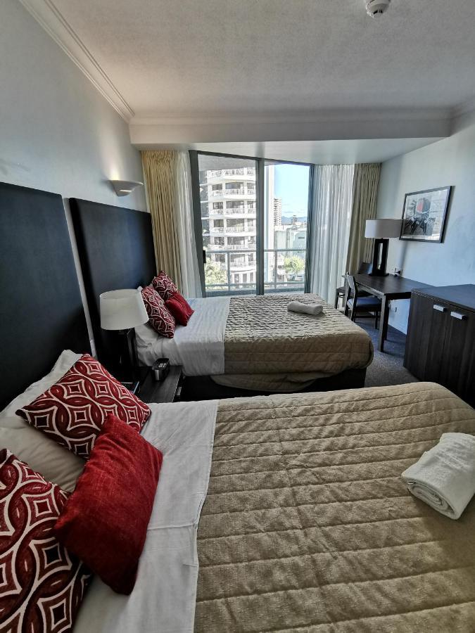 S1 Surfers Paradise Apartment Gold Coast