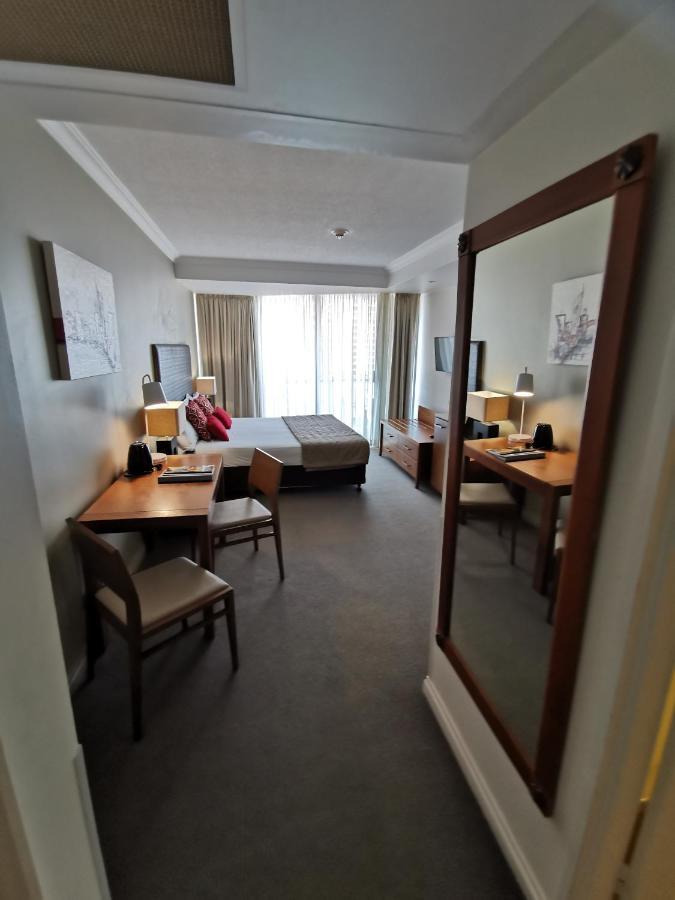 S1 Surfers Paradise Apartment Gold Coast