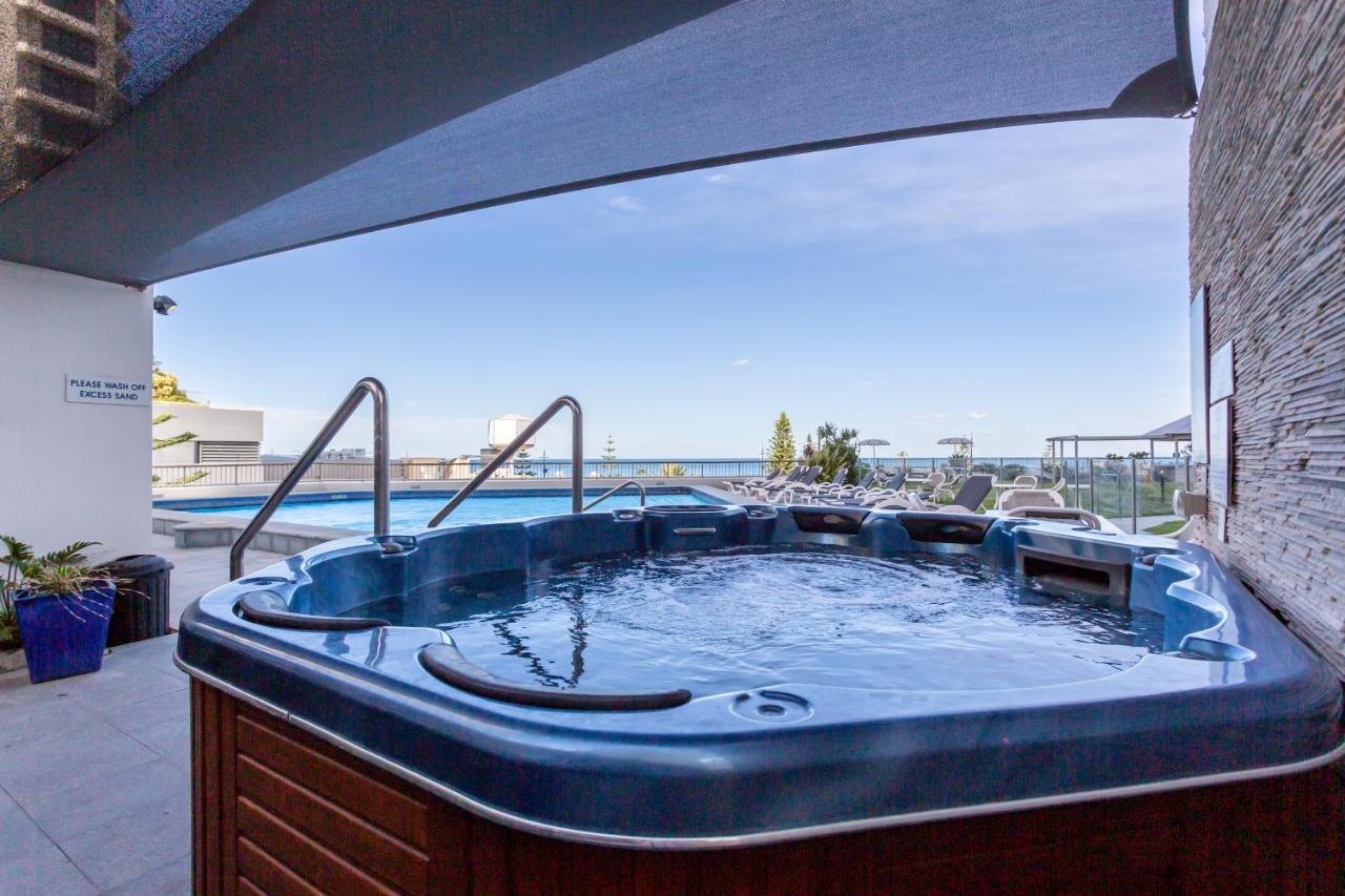 Apartment Oceanfront Family Pool & Bbq