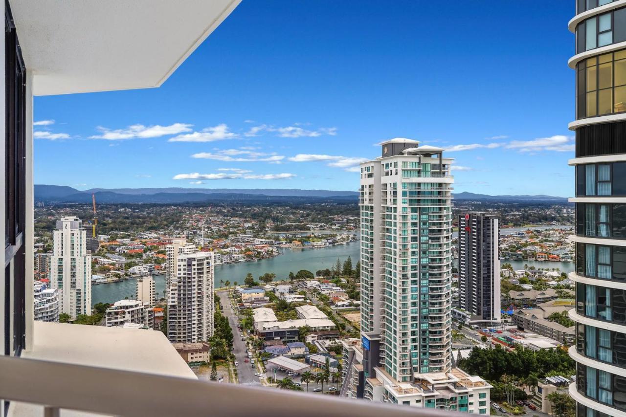 The Imperial--unobstructed Forefront Seascape-sub Penthouse! Gold Coast