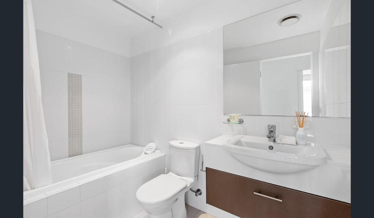 Azzura Greens 5*