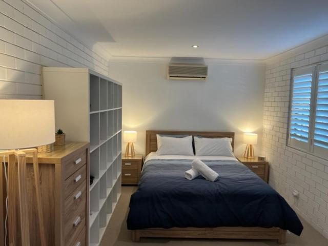 Harbour Side 3*