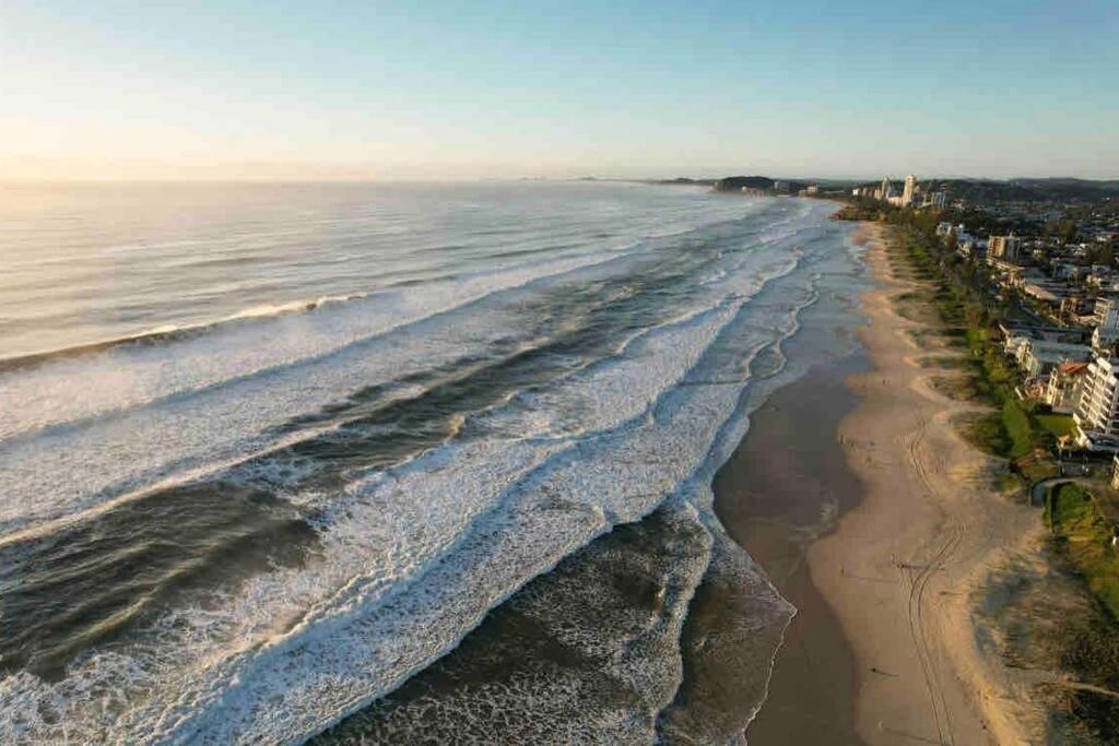 Casa Maya Nobby's Beach * Gold Coast