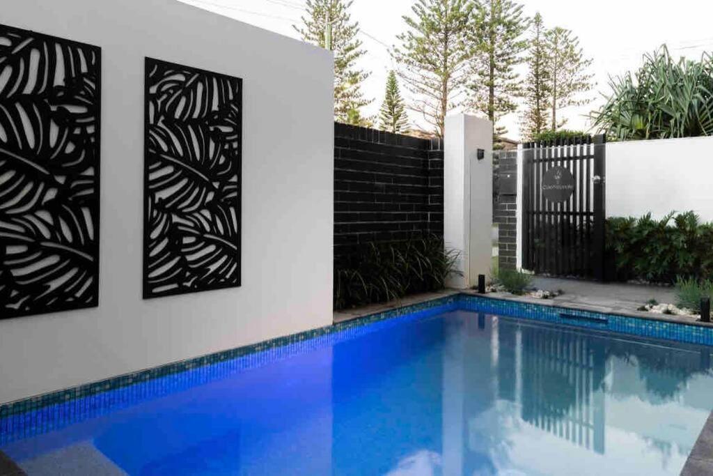 Casa Maya Nobby's Beach Villa *