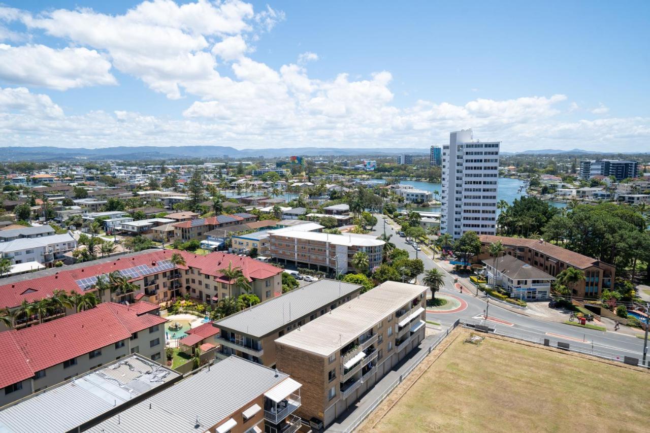 Apartment Large Surfers Paradise With Fantastic Views Gold Coast