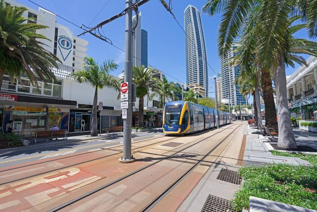 Gorgeous Studio Right In The Heart Of Surfers * Gold Coast