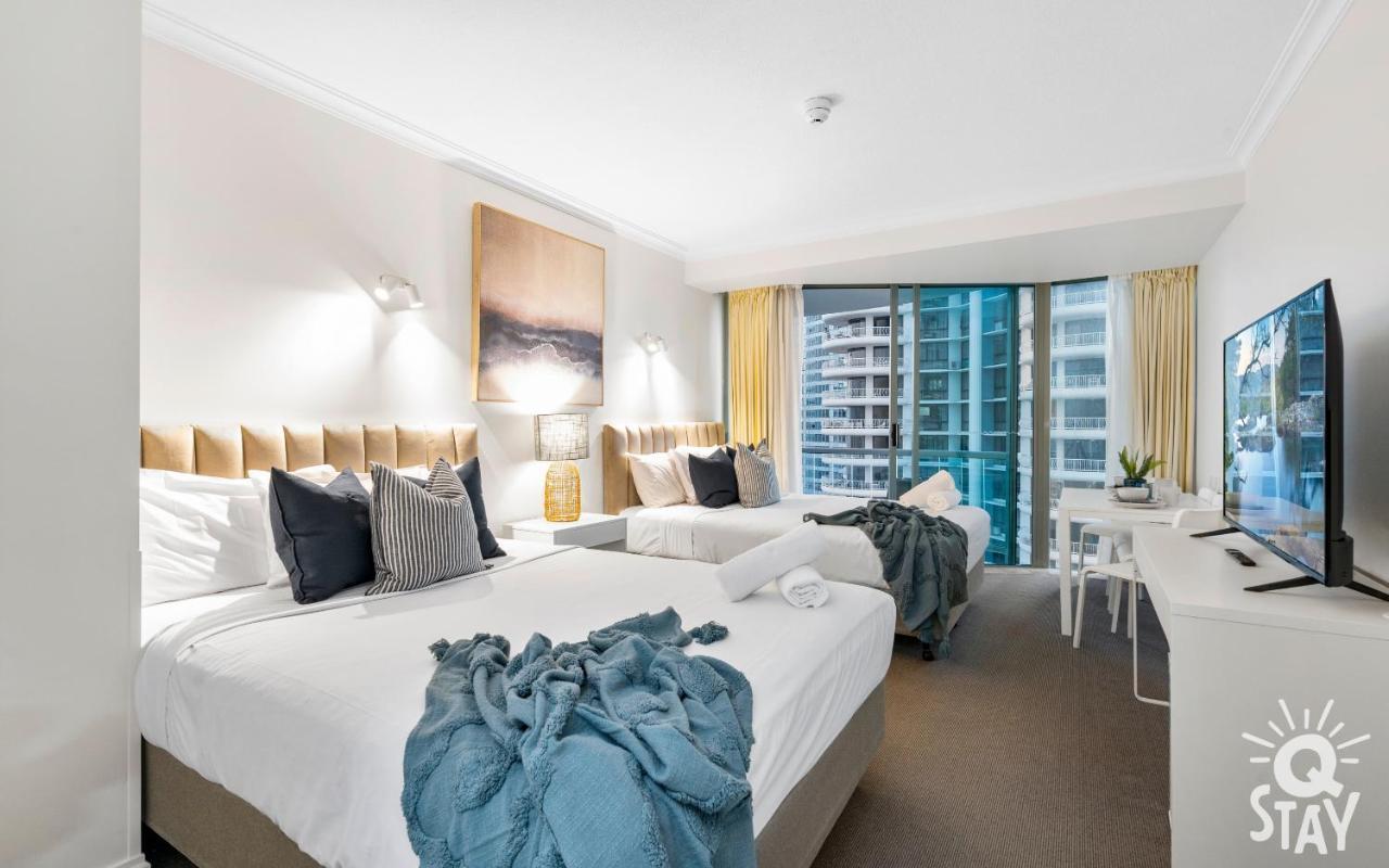 Apartment Interconnecting 2 Bedroom Unit At Legends — Q