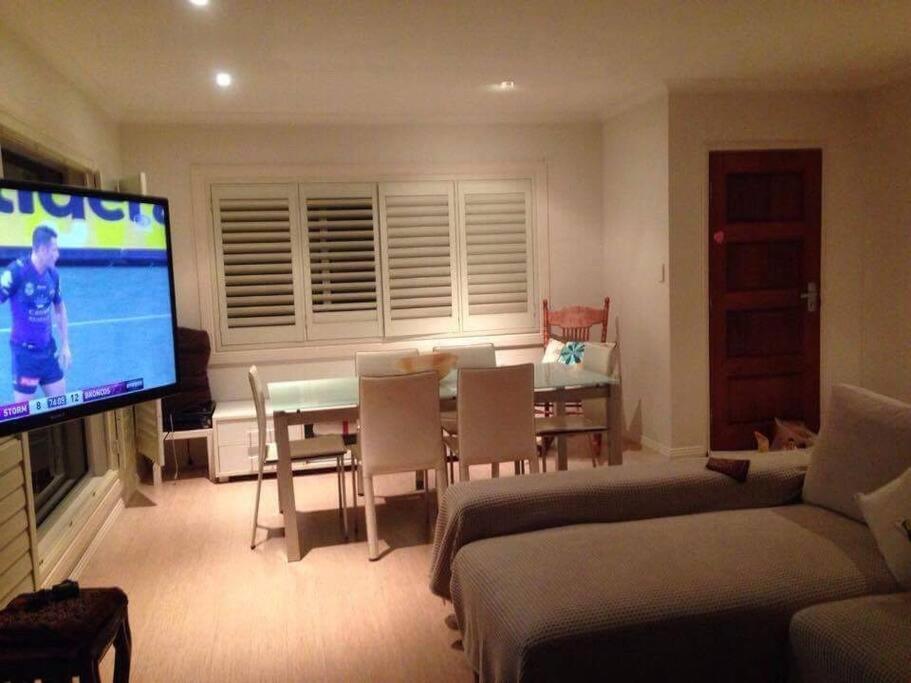 Beachfront Miami 2 Bdr Easy Living Views Views!!!! Apartment *