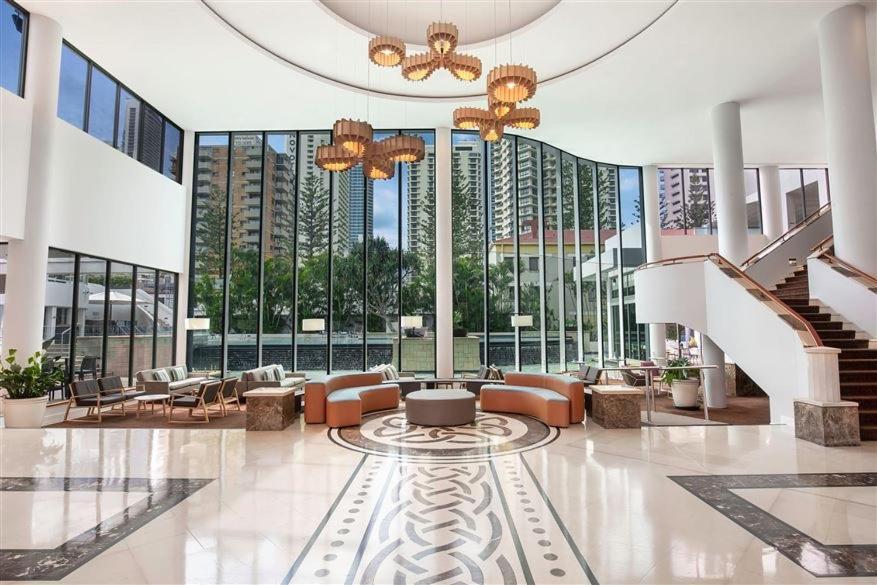 Surfers Paradise Studio Gold Coast