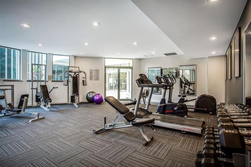 Surfers Paradise Studio *