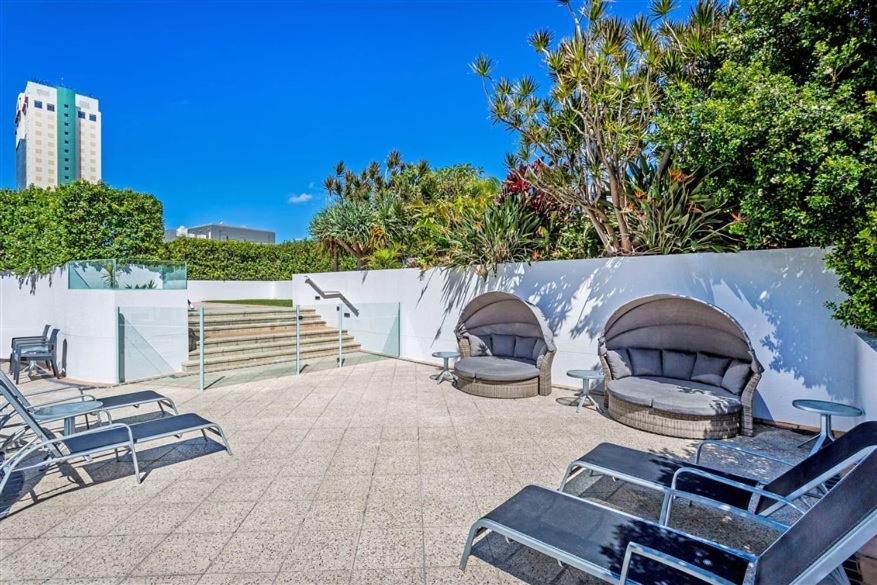 Surfers Paradise Studio Apartment
