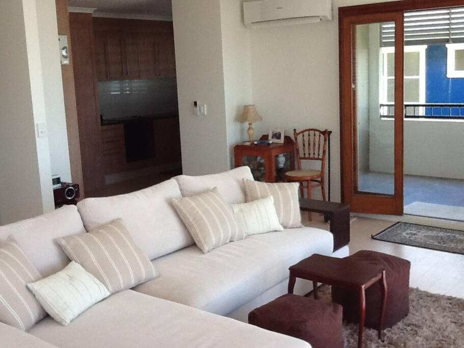 Beachfront Miami 2 Bdr Easy Living Views Views!!!!