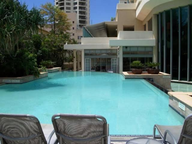 Surfers Paradise Studio Apartment *