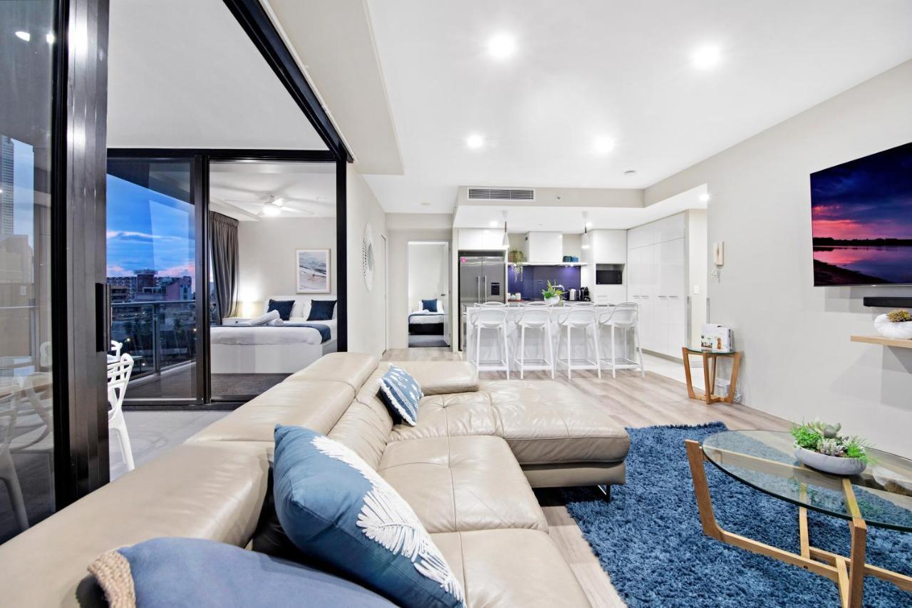 Circle On Cavill Surfers Paradise- 3 Bedroom Gold Coast