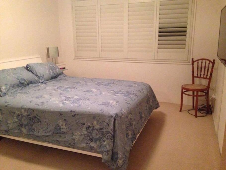 Beachfront Miami 2 Bdr Easy Living Views Views!!!!