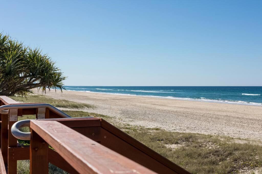 Beachfront Miami 2 Bdr Easy Living Views Views!!!!
