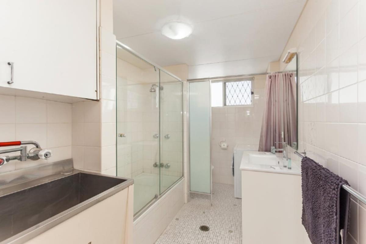 Goodwin Towers - Hosted By Burleigh Letting Apartment *