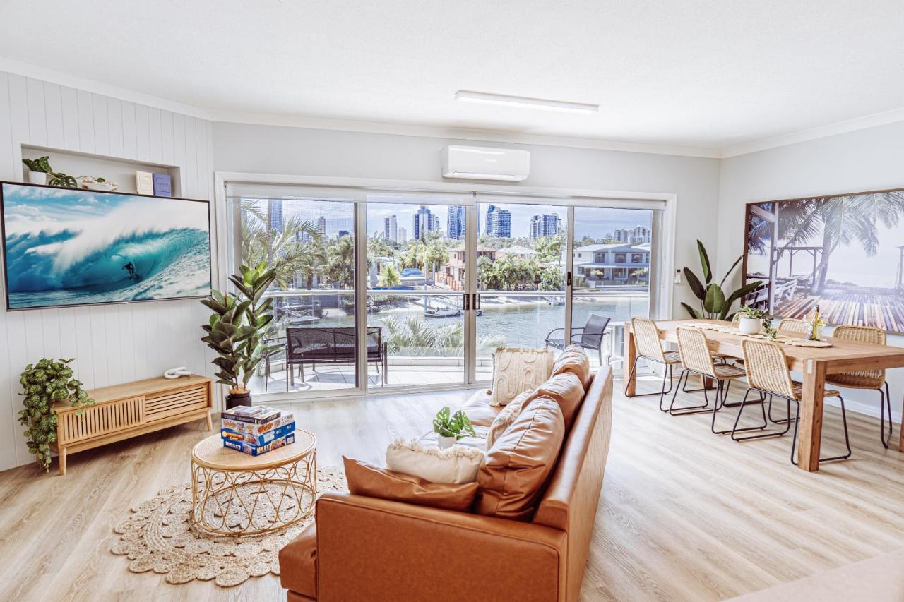 Luxury Canal Paradise, 3 Bed In Broadbeach Waters