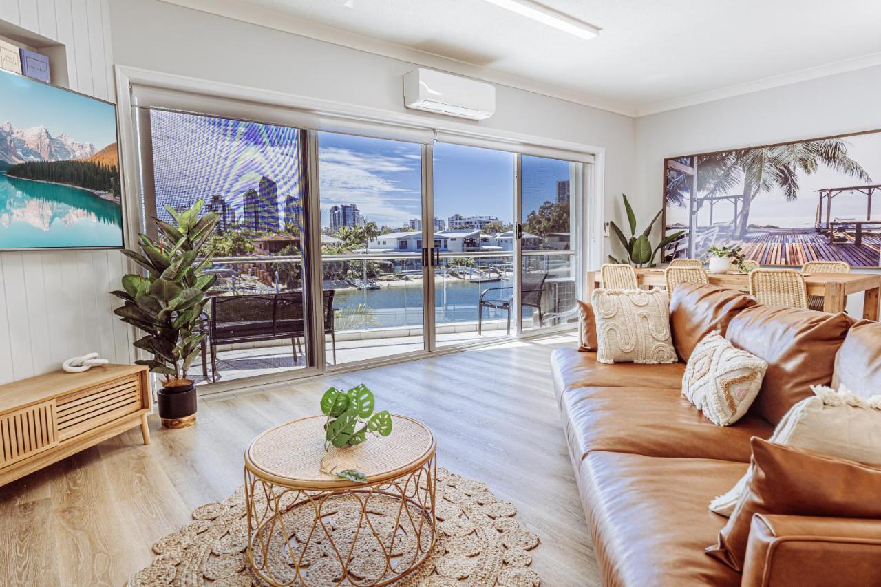 Luxury Canal Paradise, 3 Bed In Broadbeach Waters Gold Coast
