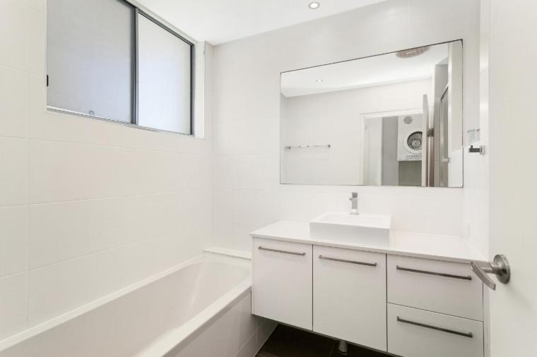 Teenamara - Hosted By Burleigh Letting *