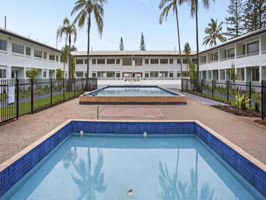 Nalu - Hosted By Burleigh Letting