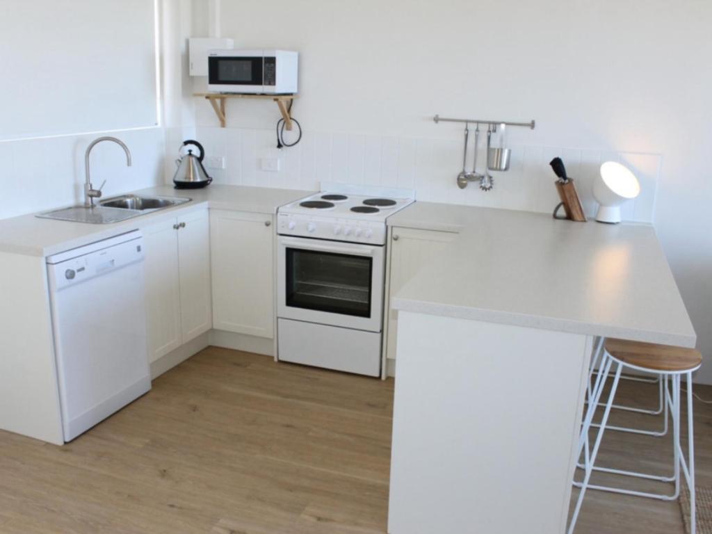 Nalu - Hosted By Burleigh Letting Apartment *