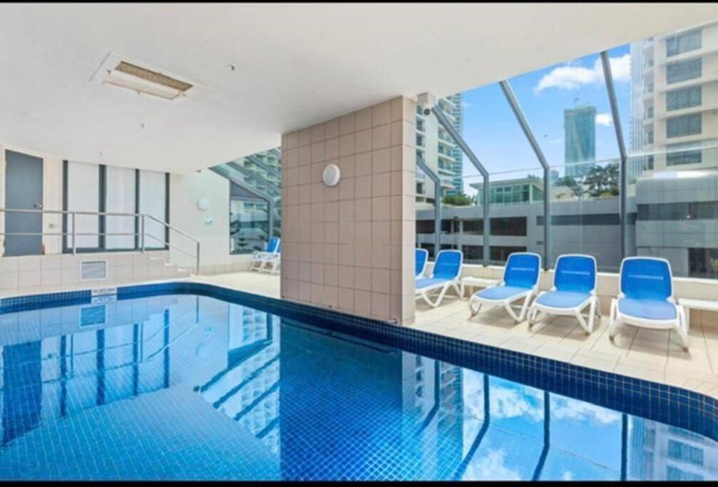 Apartment Fabulous Sea Views In The Heart Of Surfers *