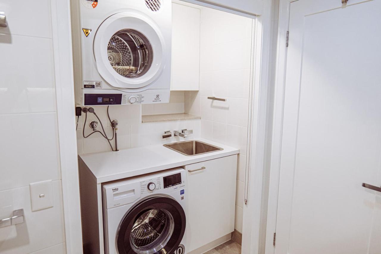 Luxury Canal Paradise, 3 Bed In Broadbeach Waters * Gold Coast