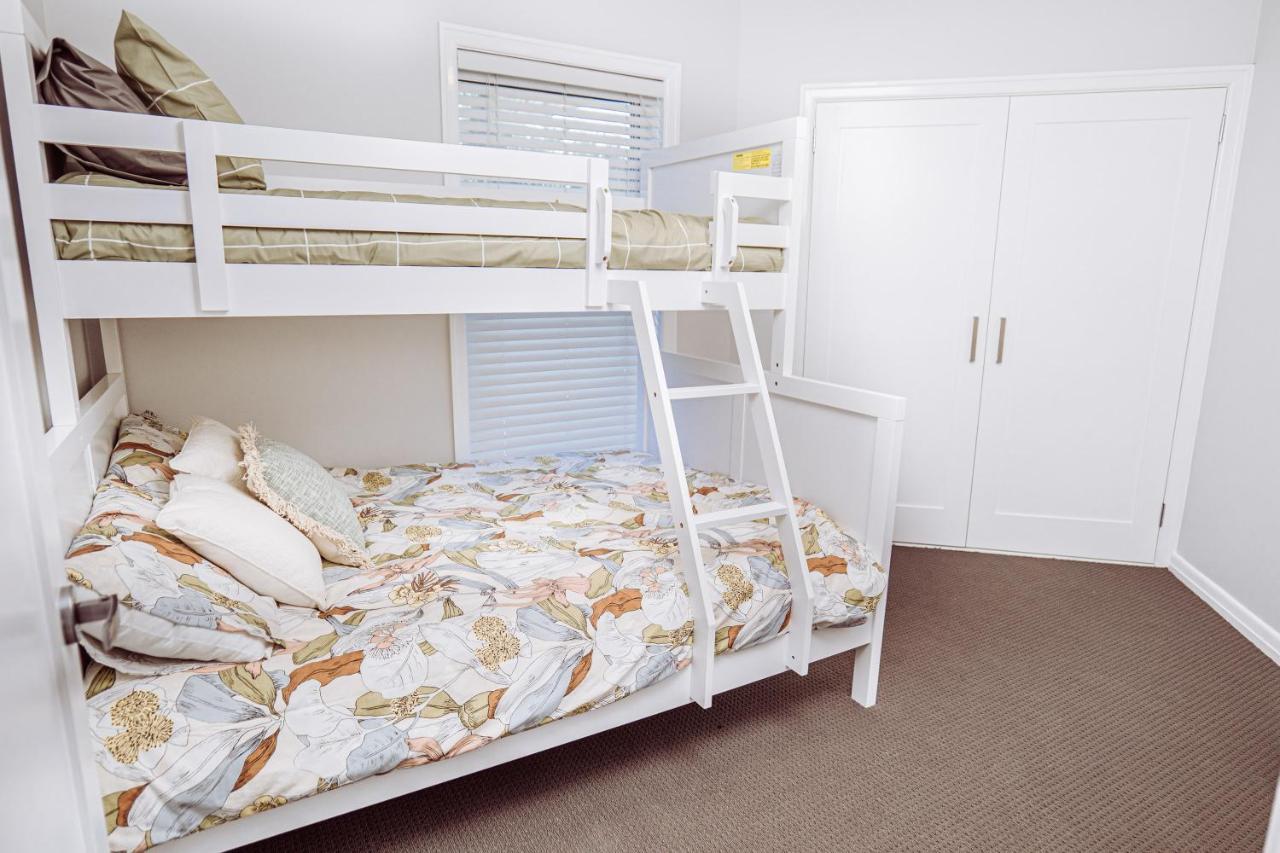 Holiday home Luxury Canal Paradise, 3 Bed In Broadbeach Waters *