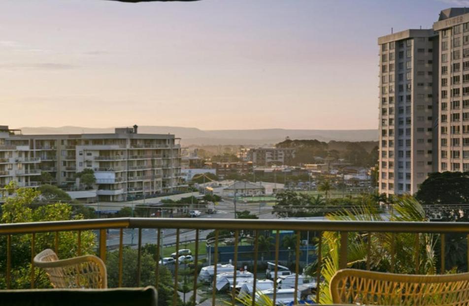 Gemini Court - Hosted By Burleigh Letting Apartment