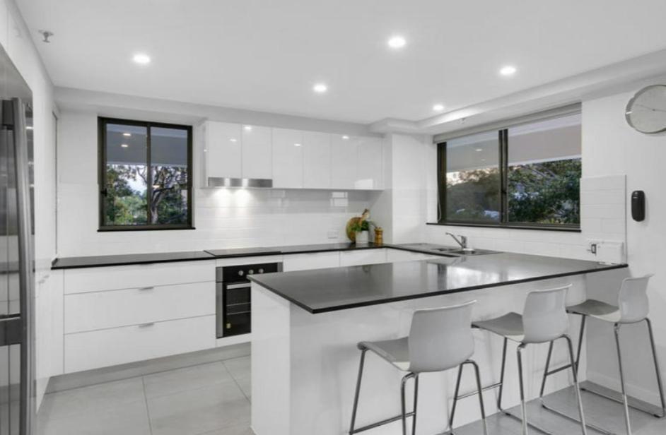 Gemini Court - Hosted By Burleigh Letting Apartment *