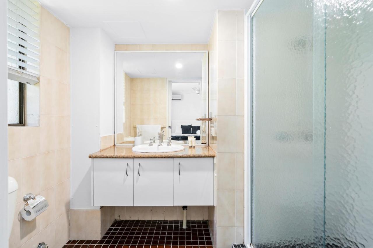 Coco Bella Dream In Surfers Paradise Apartment *