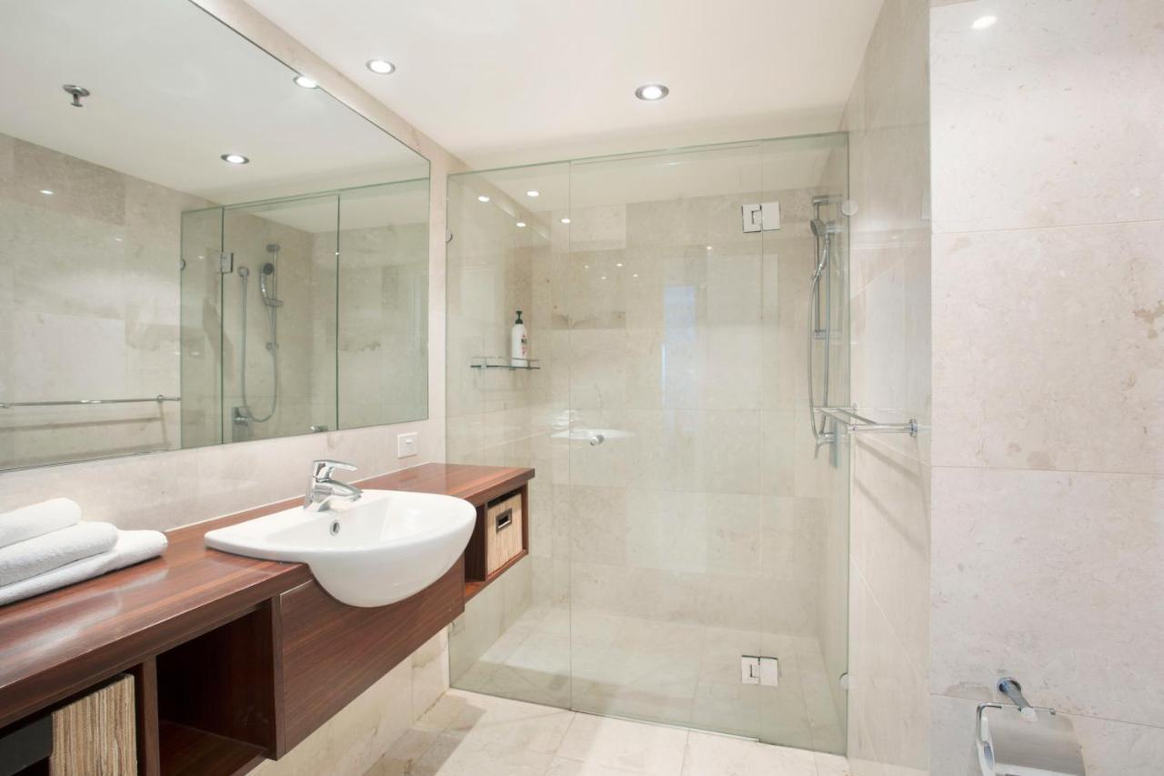 Gemini Court - Hosted By Burleigh Letting * Gold Coast