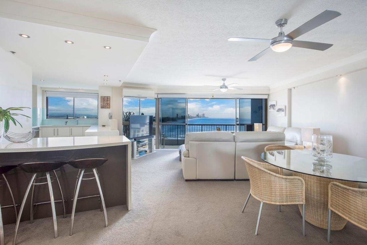 Gemini Court - Hosted By Burleigh Letting Apartment *