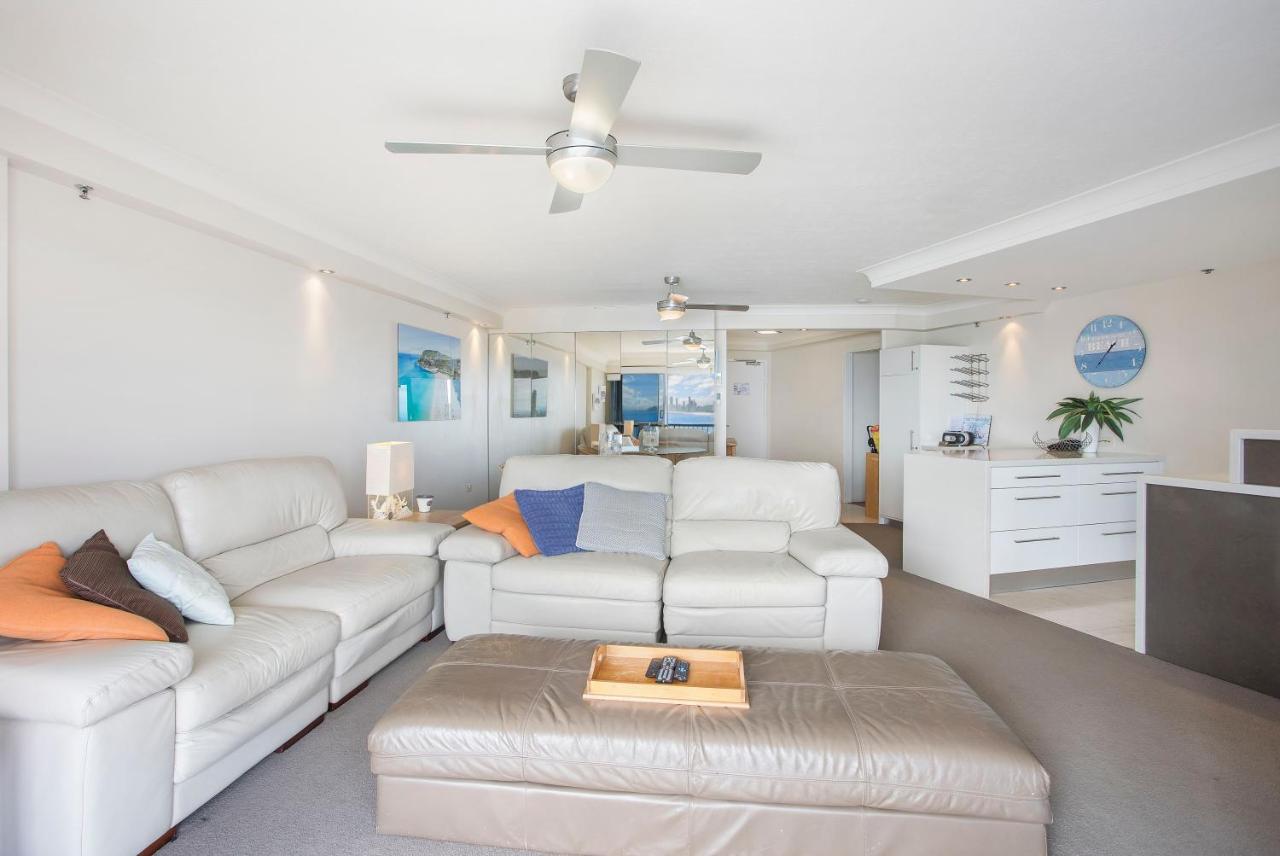 Gemini Court - Hosted By Burleigh Letting Apartment